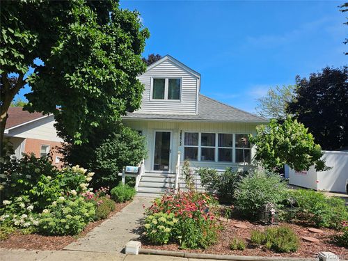 28453 Church St, Flat Rock, MI, 48134-1503 | Card Image