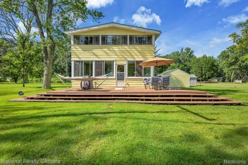 137 Druid, Russell Island, MI, 48001-5006 | Card Image