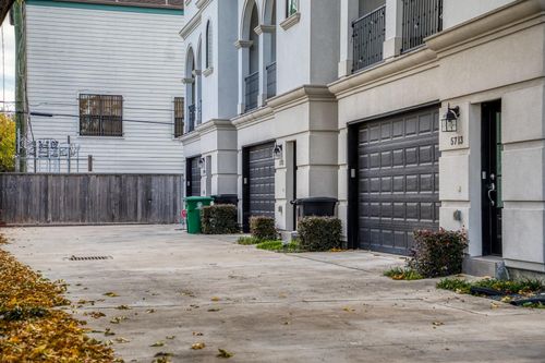 5717 Winsome Ln, Houston, TX, 77057-5727 | Card Image