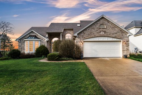 805 Marlpool Dr, Saline, MI, 48176-1714 | Card Image