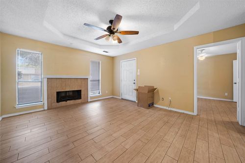 700 Long Ct, Cedar Hill, TX, 75104-1729 | Card Image