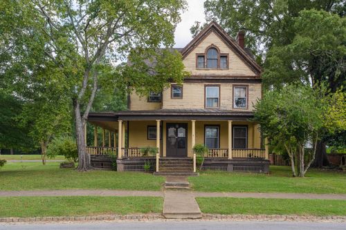 7 Barnhardt Cir, Fort Oglethorpe, GA, 30742-3601 | Card Image