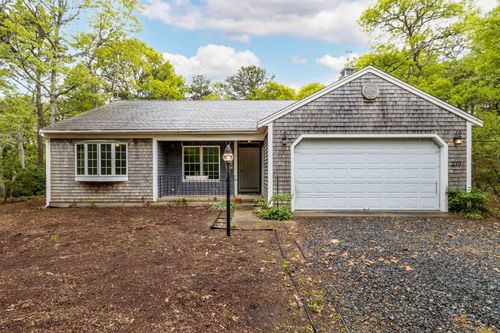 210 Pine Bluff Rd, Brewster, MA, 02631-2465 | Card Image