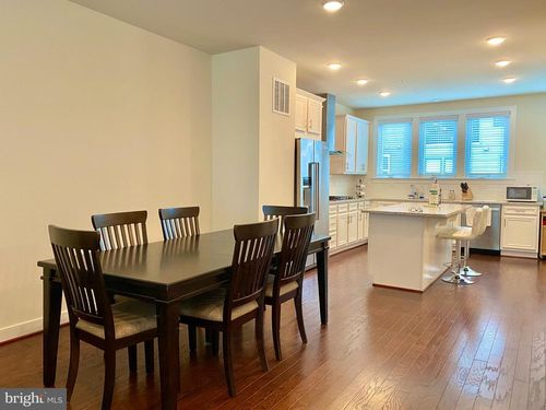 13364 Sherwood Park Ln, HERNDON, VA, 20171-5515 | Card Image
