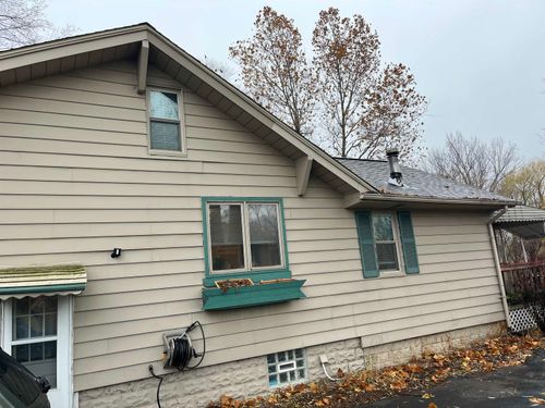 52511 Washington St, New Baltimore, MI, 48047-4132 | Card Image