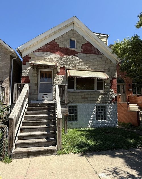 3717 S Parnell Ave, Chicago, IL, 60609-1733 | Card Image