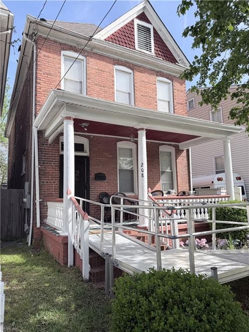 208 W 37th St, Norfolk, VA, 23504-1311 | Card Image