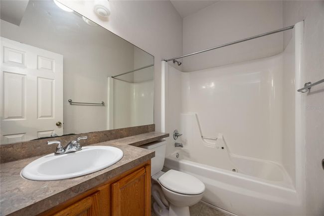 APT-158 - 3510 30 Th Way, Townhouse with 2 bedrooms, 3 bathrooms and null parking in GAINESVILLE FL | Image 23