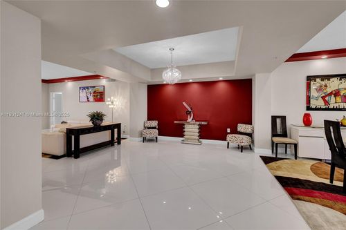 apt-2002-16275 Collins Ave, Sunny Isles Beach, FL, 33160-4331 | Card Image