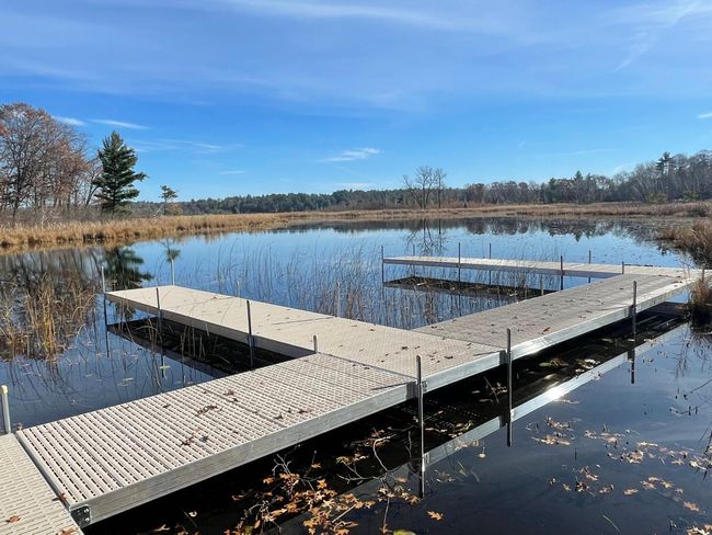 dock system ready for 7 homes and 1 guest spot | Image 5