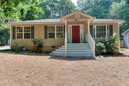 831 Tanner Dr, Scottdale, GA, 30079-1035 | Card Image