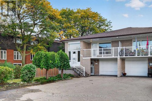 3697 Broomhill Crescent, Mississauga (Applewood), ON, L4Y3N5 | Card Image