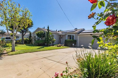 319 Tapadero, Salinas, CA, 93906 | Card Image