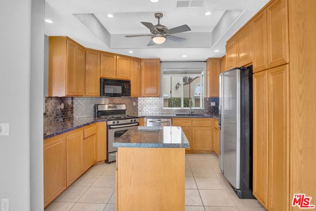 8 - 8 Sagunto, Townhouse with 3 bedrooms, 3 bathrooms and 2 parking in Aliso Viejo CA | Image 8