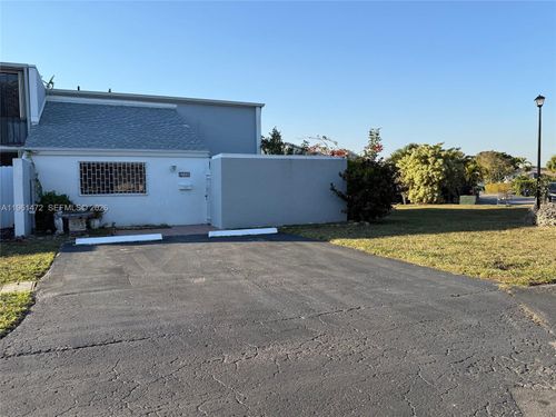 2500 Sw 122nd Ct, Miami, FL, 33175-7321 | Card Image