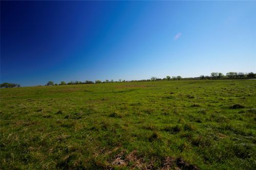 4 Falke-Heinrich Rd, Schulenburg, TX, 78956 | Card Image