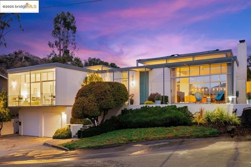 7145 View Ave, El Cerrito, CA, 94530-1811 | Card Image