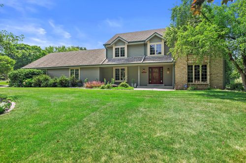 6817323 Rossmar Ct, Muskego, WI, 53150-8575 | Card Image