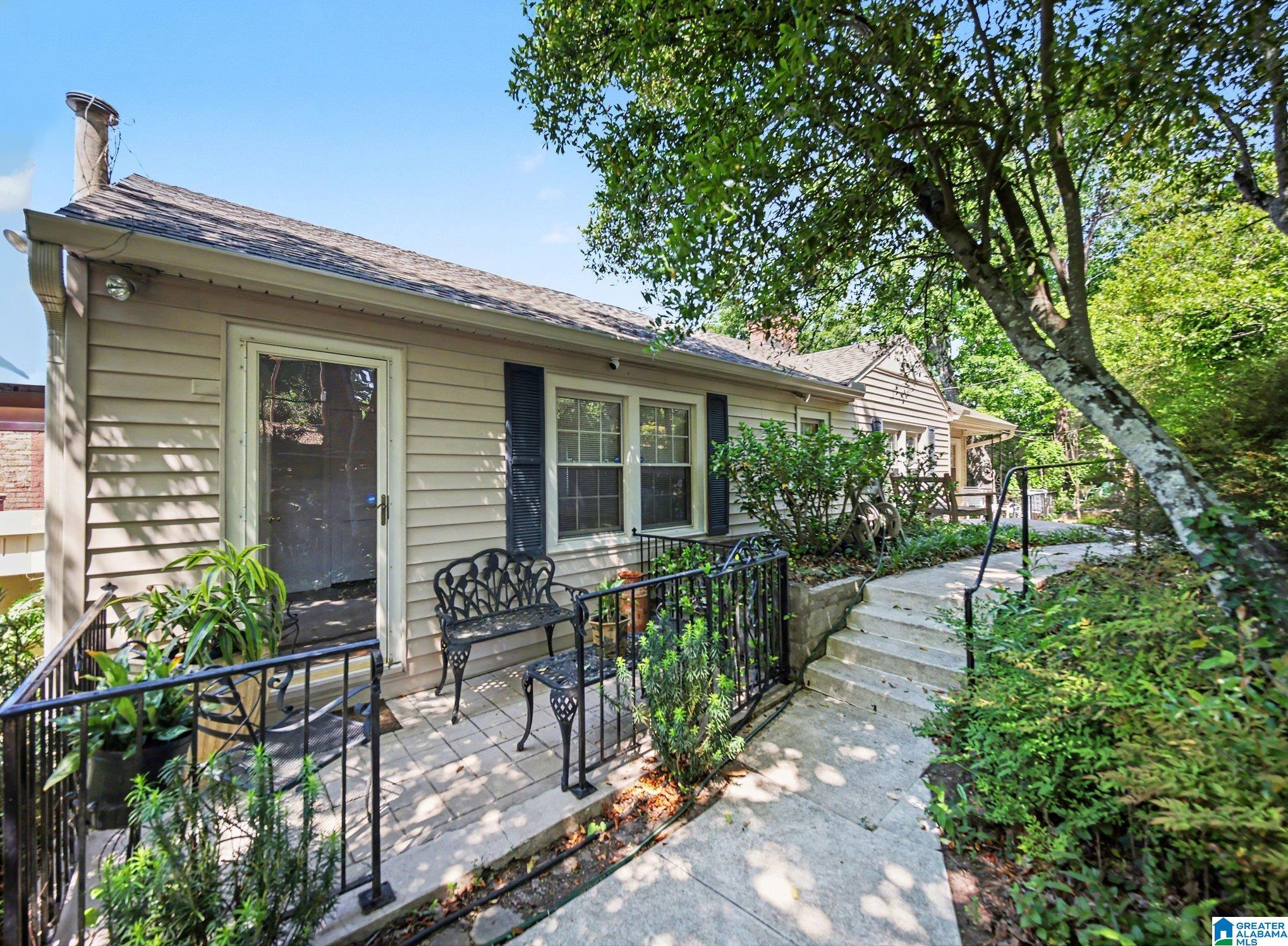 Residential in HOOVER 4