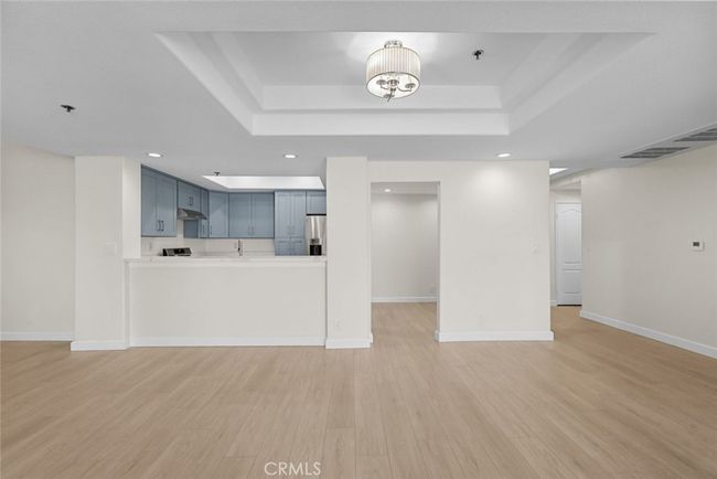 102 - 4348 Mammoth Ave, Condo with 2 bedrooms, 3 bathrooms and null parking in Sherman Oaks CA | Image 6