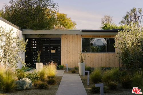 13025 Addison St, Sherman Oaks, CA, 91423-2130 | Card Image