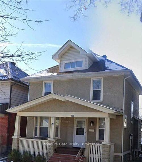 377 Elm Ave, Windsor, ON, N9A5H2 | Card Image