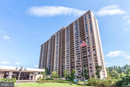 2117s-3705 S George Mason Dr, FALLS CHURCH, VA, 22041 | Card Image