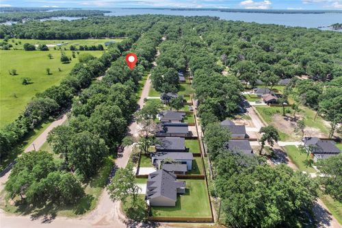 6151 Inca Dr, Enchanted Oaks, TX, 75156-9118 | Card Image