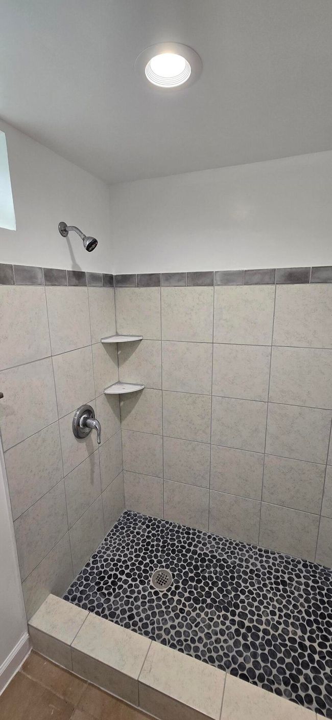 7335 Maple St, House other with 3 bedrooms, 2 bathrooms and null parking in Dearborn MI | Image 30