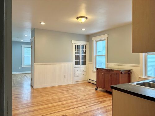 apt-2-51 Catharine St, Worcester, MA, 01605-4090 | Card Image