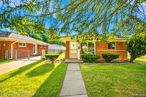 14589 Helen St, Southgate, MI, 48195-1980 | Card Image