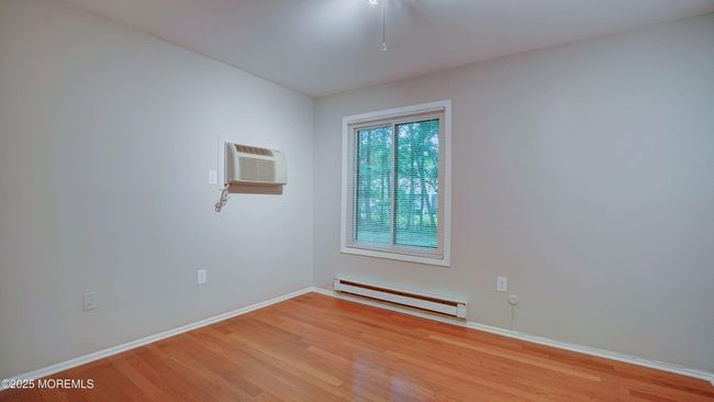 2nd bedroom | Image 18