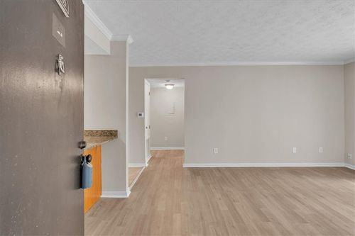 unit-105-3160 Seven Pines Ct, Atlanta, GA, 30339-5854 | Card Image