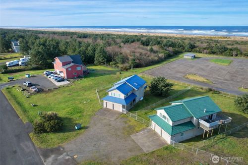 16 Ocean Blvd, Ocean Shores, WA, 98569-9320 | Card Image