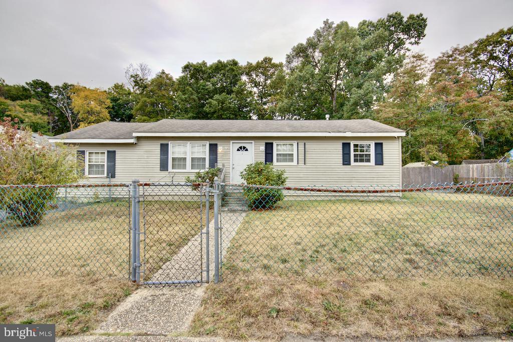 Berkeley Dr, Browns Mills, NJ 08015