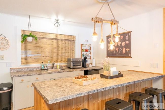 Wet Bar | Image 15