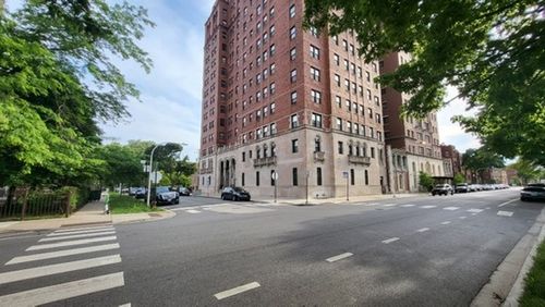 6a-6700 S Crandon Avenue, Chicago, IL, 60649 | Card Image