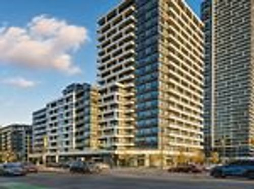 321-38 Water Walk Dr, Unionville, ON, L3R6M8 | Card Image