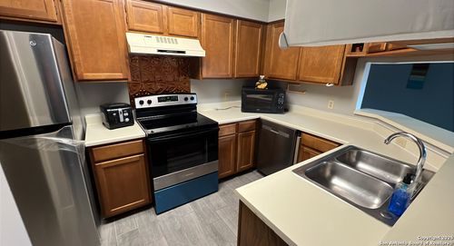 apt-903-10955 Wurzbach Rd, San Antonio, TX, 78230-2549 | Card Image