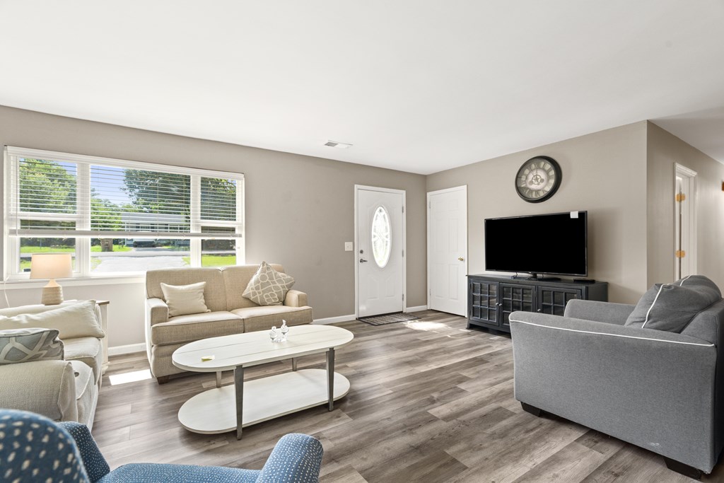 Residential in Chatsworth 3