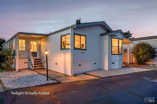 8147 Willow St, Windsor, CA, 95492-9301 | Card Image