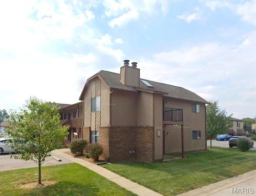58 Peachtree Ln, Fairview Heights, IL, 62208-3808 | Card Image