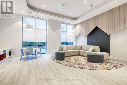 109-188 Fairview Mall Drive, Toronto (Don Valley Village), ON, M2J0H7 | Card Image
