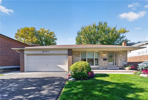 2141 Herridge Dr, Mississauga, ON, L5K1N4 | Card Image