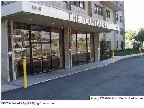 3f-1000 Clove Rd, Staten Island, NY, 10301-3647 | Card Image