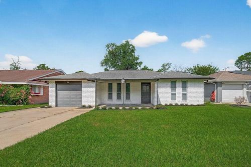 511 Bellmar Ln, Friendswood, TX, 77546-3611 | Card Image