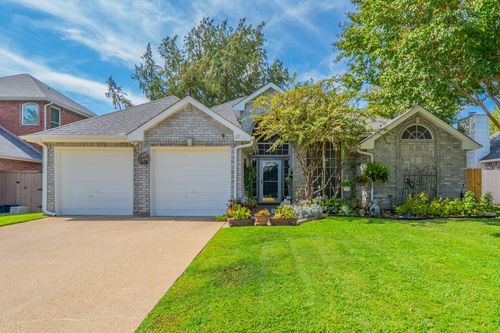 127 Woodcreek Dr, Rockwall, TX, 75032-5631 | Card Image