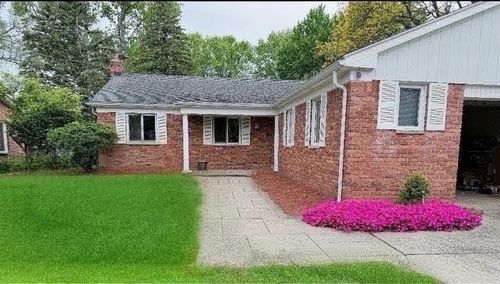 8891 Ball St, Plymouth, MI, 48170-4001 | Card Image