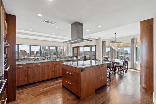 apt-1906-3030 Mckinney Ave, Dallas, TX, 75204-2451 | Card Image