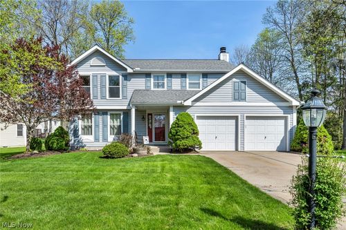14194 Pine Lakes Dr, Strongsville, OH, 44136-2658 | Card Image